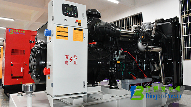 可拆卸油箱+50Hz/60Hz通吃全球！这台400KW上柴广西顶博发电机组制造，省油、好维护、带载猛